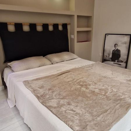 Savelli Apartment Old Town - Near Navona Place Roma Exterior foto